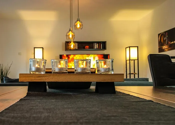 Moderne Fewo, Naehe Bahnhof, Balkon, Burgblick, Boxspringbett, Waschtrockner 아파트 *